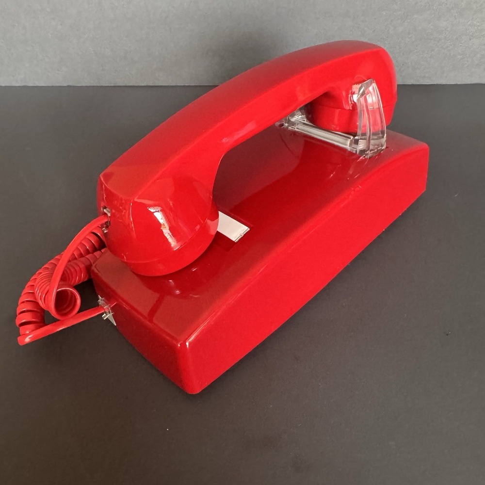 No Dialpad, No Dial Receive-Only Wall-mounted Red Phone with Ringer